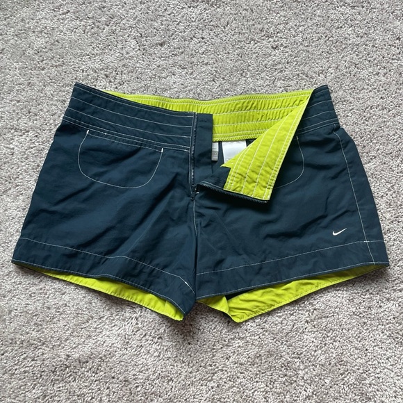 Nike Y2K Swim Surfing Shorts Size L (12-14) Missing a Button Blue & Yellow/Green - Picture 4 of 10